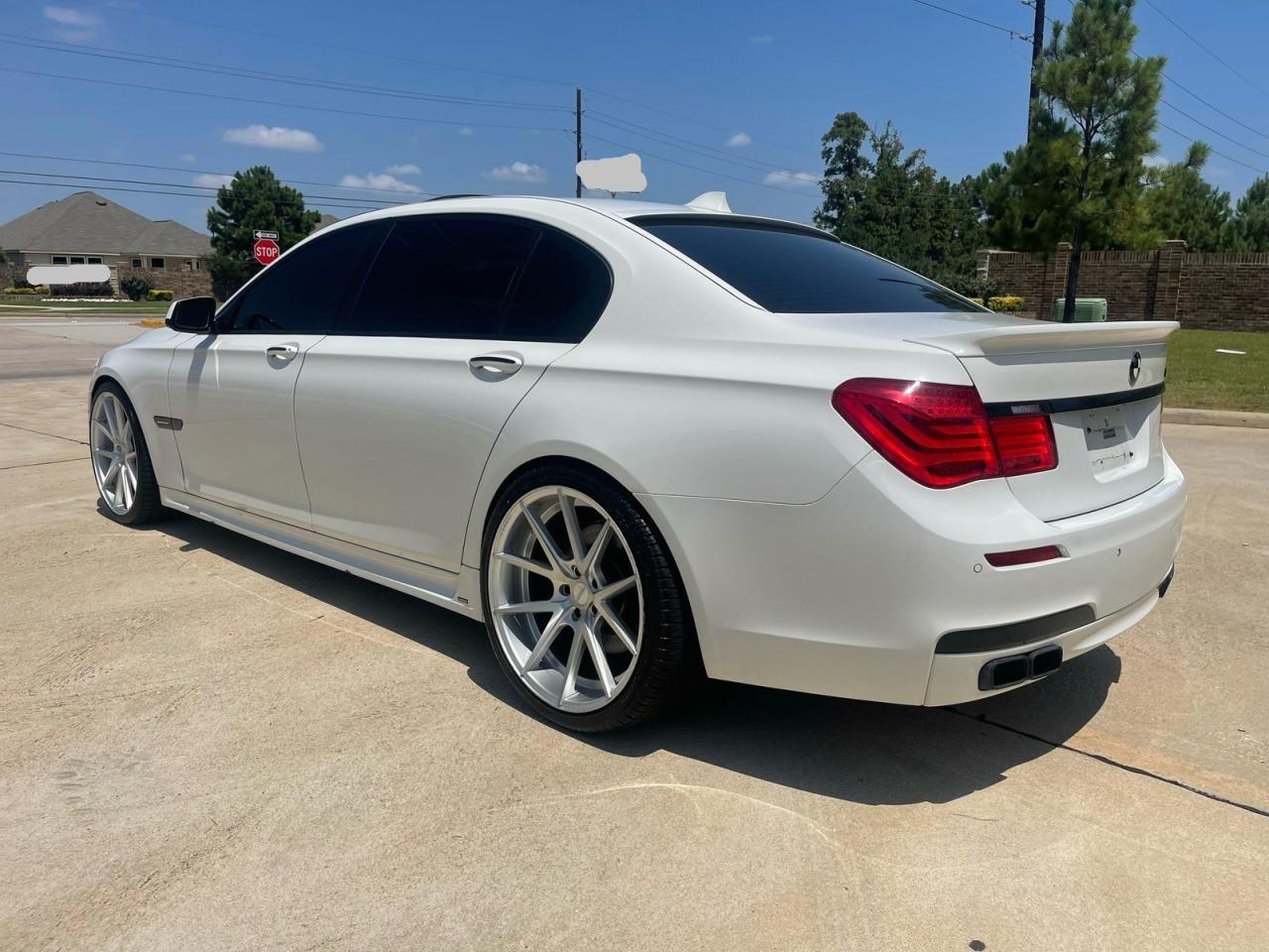 2010 BMW 7er VIN WBAKB8C58ACY64395 COPART salvage auction — Damage History, CA - DEALER ONLY SALVAGE TITLE (P), sold $27,500 on 2025-10-10 (photo 3)