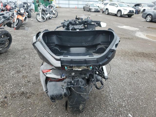 2024 Honda Gl1800c VIN JH2SC7928RK600092 COPART salvage auction — ALL OVER, On - Permit Irrepairable, sold $1,250 on 2026-07-14 (photo 4)