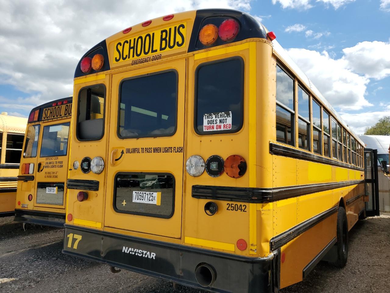 2014 Ic Corporation Ce Series School VIN 4DRBUAAN2EB780801 COPART salvage auction — Minor Dent/Scratches, IA - CERTIFICATE OF TITLE, sold $1,200 on 2026-07-06 (photo 4)