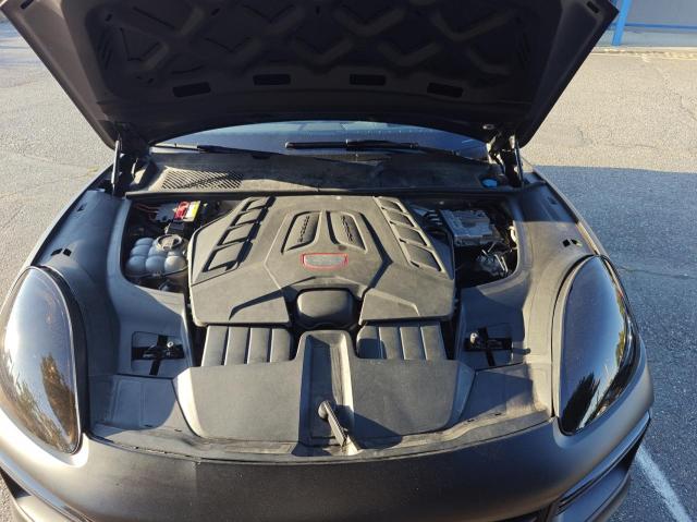 2021 Porsche Cayenne VIN WP1AF2AY4MDA36774 COPART salvage auction — Minor Dent/Scratches, ID - CERT OF TITLE -REBUILT SALVAGE (P), sold $35,000 on 2025-10-27 (photo 7)