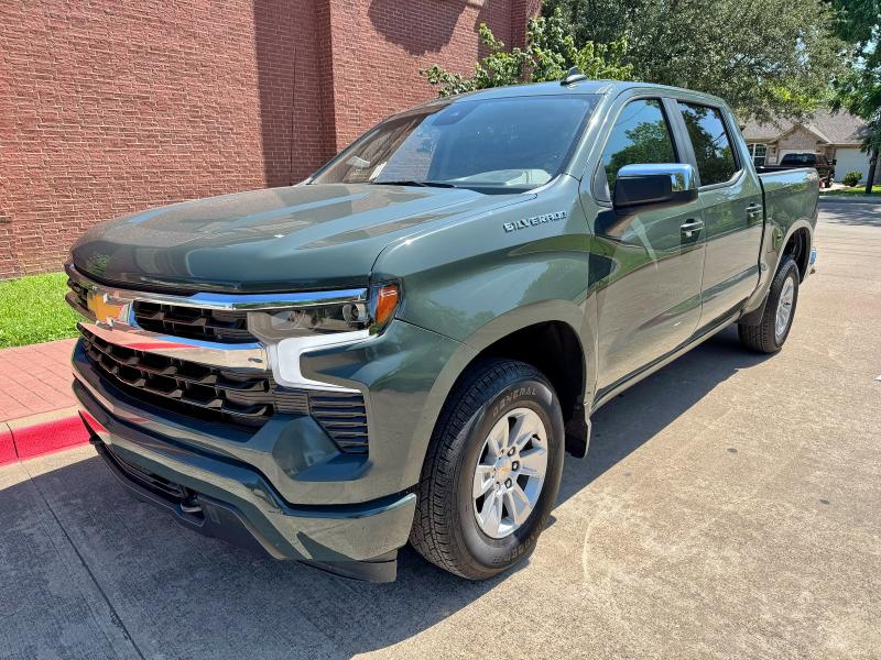 2025 Chevrolet Silverado VIN 1GCUKDED8SZ171415 COPART salvage auction — Normal Wear, TX - CERT OF TITLE-REBUILT SALVAGE (P), sold $9,000 on 2025-10-20 (photo 2)