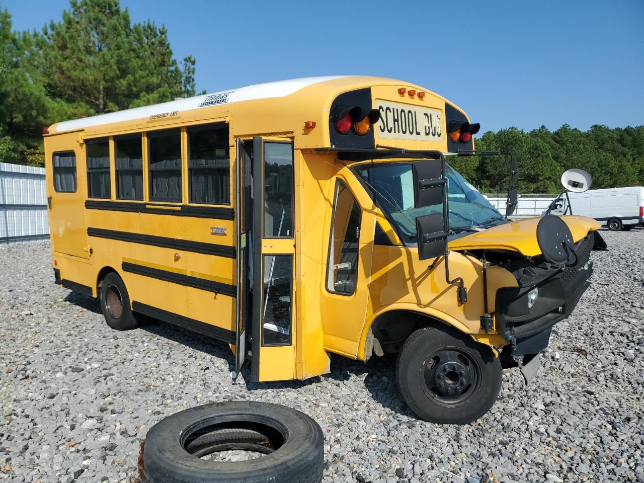 2011 Chevrolet Bus VIN 1GB9G5A60A1110548 COPART salvage auction — Front End, MS - CERTIFICATE OF TITLE - JUNK, sold $450 on 2026-07-09 (photo 1)