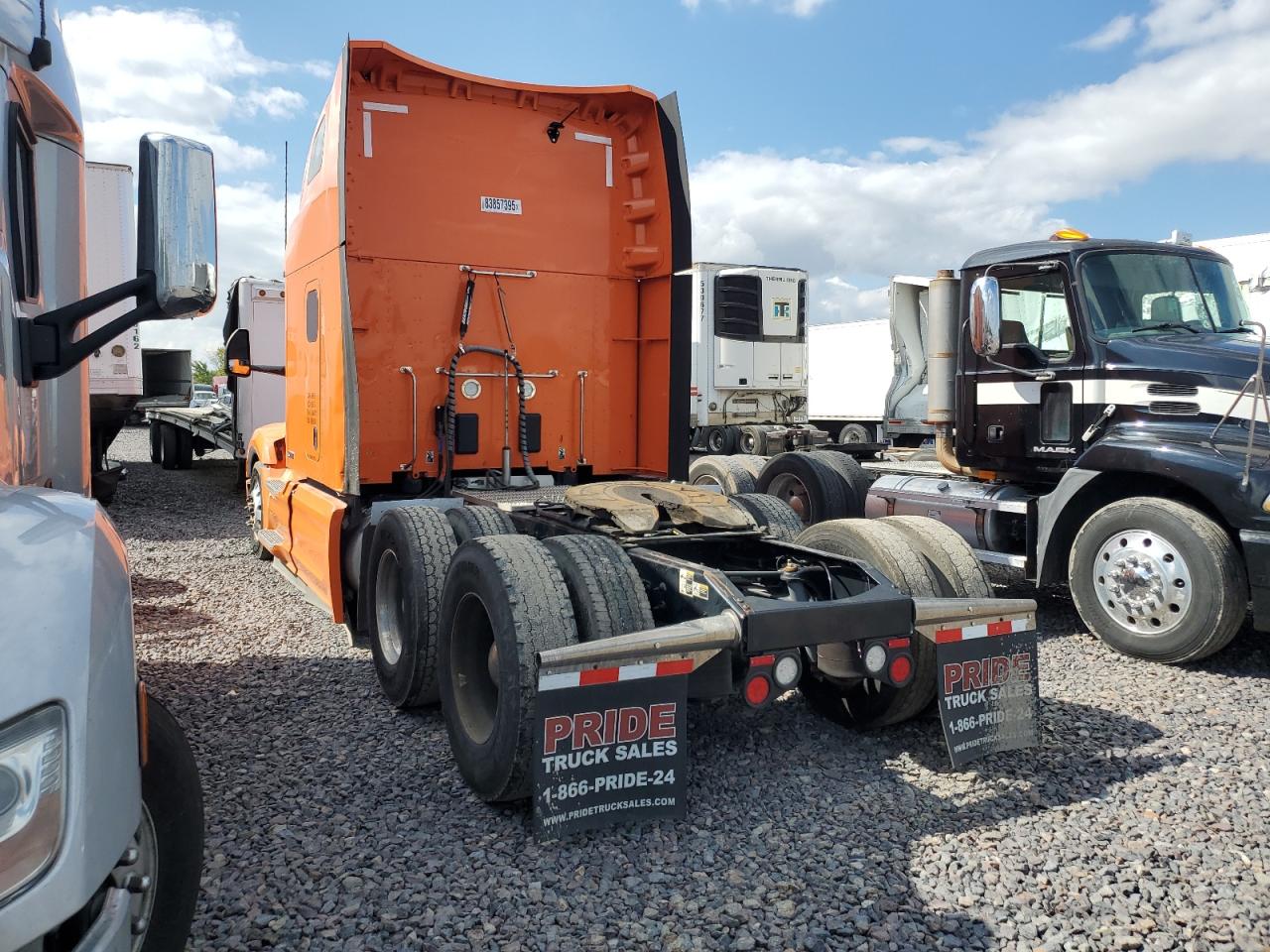 2023 Peterbilt All other VIN 1XPBDP9X4PD850480 COPART salvage auction — Minor Dent/Scratches, OH - CERTIFICATE OF TITLE, sold $19,500 on 2025-10-28 (photo 3)