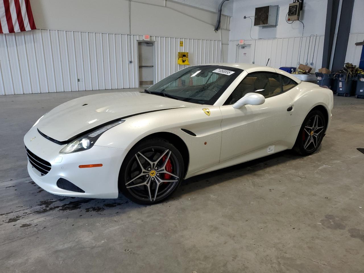 2016 Ferrari California T VIN ZFF77XJA2G0214672 COPART salvage auction — Water/Flood, Salvage Title, sold $58,000 on 2025-10-02 (photo 1)