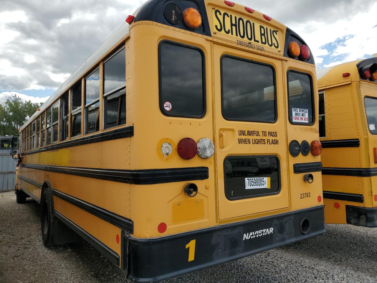 2013 Ic Corporation Ce Series School VIN 4DRBUSKNXDB300958 COPART salvage auction — Rear End, IA - CERTIFICATE OF TITLE, sold $1,200 on 2026-07-06 (photo 3)