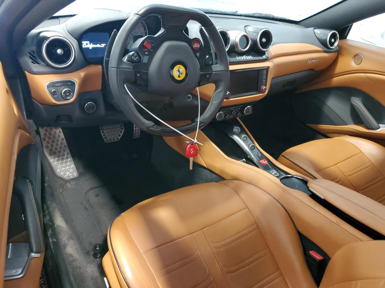 2016 Ferrari California T VIN ZFF77XJA2G0214672 COPART salvage auction — Water/Flood, Salvage Title, sold $58,000 on 2025-10-02 (photo 8)
