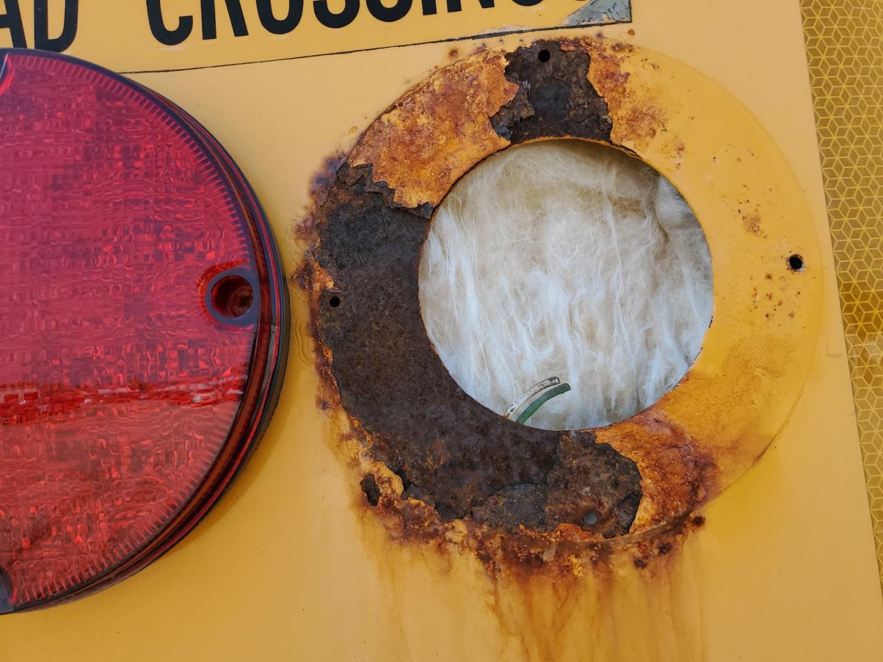 2014 Ic Corporation Ce Series School VIN 4DRBUAAN7EB778817 COPART salvage auction — Minor Dent/Scratches, IA - CERTIFICATE OF TITLE, sold $1,200 on 2026-07-06 (photo 9)