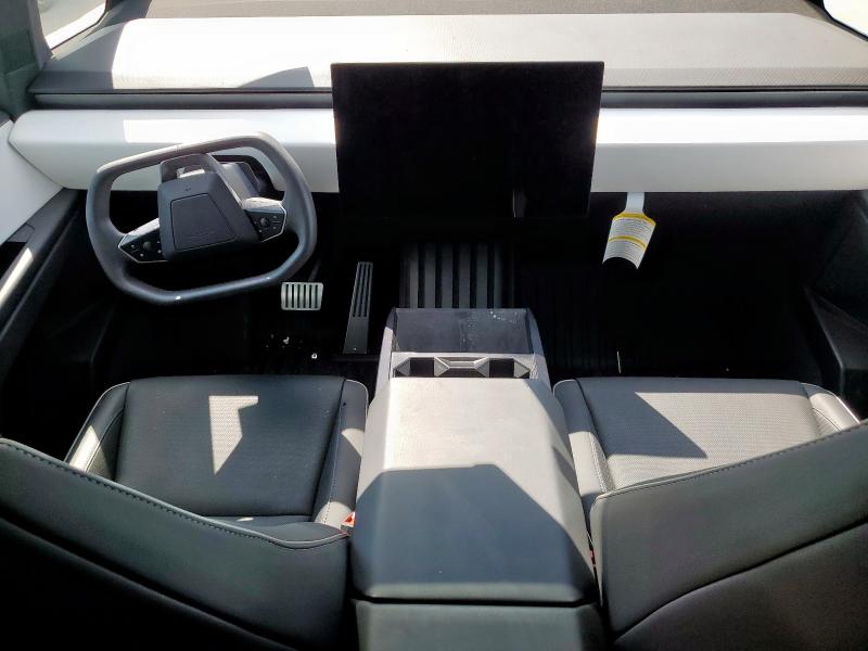 2024 Tesla Cybertruck VIN 7G2CEHED9RA026288 COPART salvage auction — Front End, TX - SALVAGE VEHICLE TITLE, sold $32,000 on 2025-11-13 (photo 8)