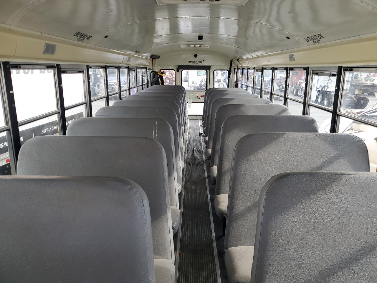 2007 Ic Corporation Ce Series School VIN 4DRBUAFP07B380085 COPART salvage auction — Normal Wear, IL - CERTIFICATE OF TITLE, sold $1,800 on 2026-07-08 (photo 6)