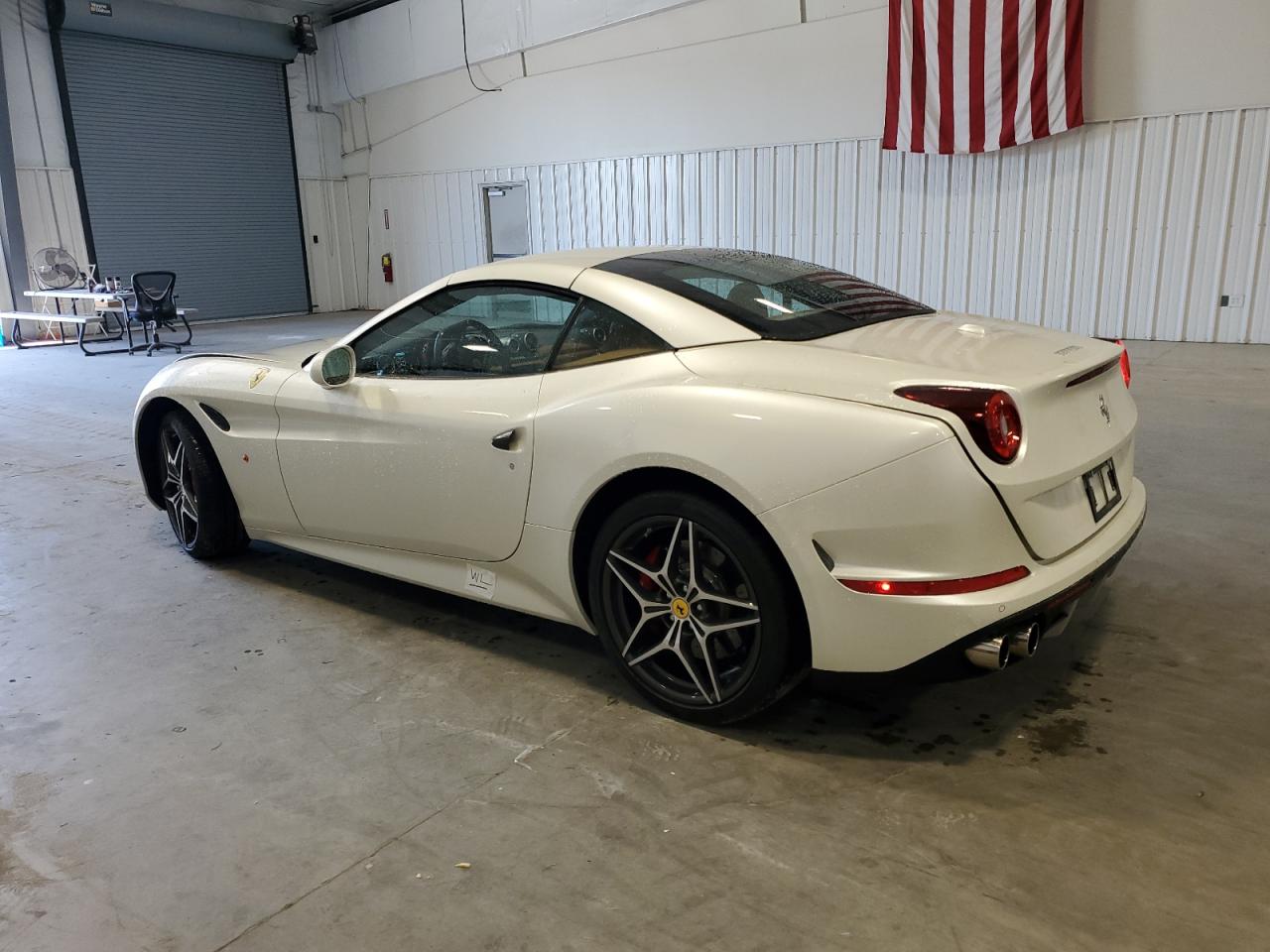 2016 Ferrari California T VIN ZFF77XJA2G0214672 COPART salvage auction — Water/Flood, Salvage Title, sold $58,000 on 2025-10-02 (photo 2)