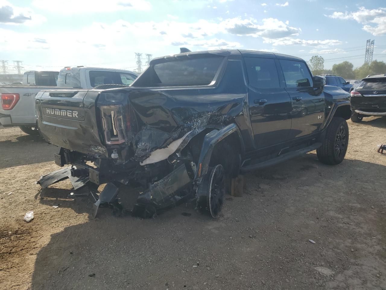 2025 Gmc VIN 1GT40BDD9SU118294 COPART salvage auction — Side, TX - CERTIFICATE OF TITLE, sold $24,900 on 2026-06-30 (photo 3)