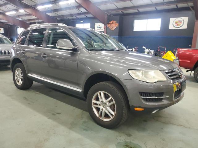 2009 Volkswagen Touareg VIN WVGBE77L19D012372 COPART salvage auction — MINOR DENT/SCRATCHES, Ct - Certificate Of Title, sold $2,900 on 2026-07-21 (photo 4)