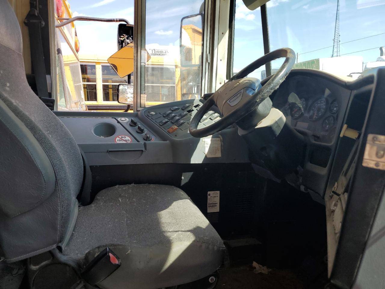 2011 Ic Corporation Ce Series School VIN 4DRBUSKN9BB345709 COPART salvage auction — Minor Dent/Scratches, IA - CERTIFICATE OF TITLE, sold $1,200 on 2026-07-06 (photo 5)