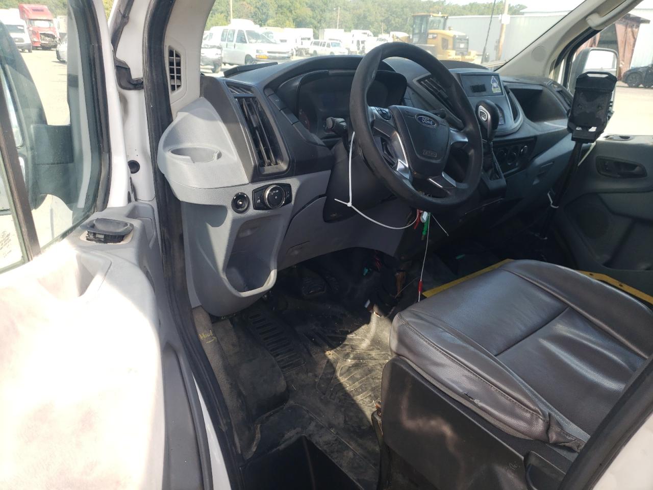 2015 Ford Transit VIN 1FTCR3XV1FKA20759 COPART salvage auction — Normal Wear, MO - CERTIFICATE OF TITLE (P), sold $7,900 on 2026-07-03 (photo 8)