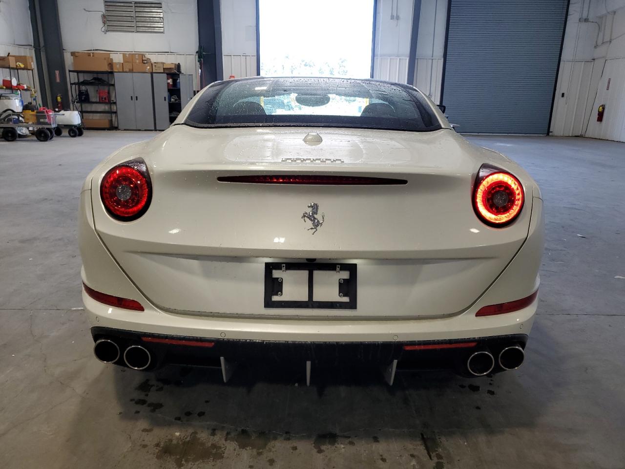 2016 Ferrari California T VIN ZFF77XJA2G0214672 COPART salvage auction — Water/Flood, Salvage Title, sold $58,000 on 2025-10-02 (photo 6)