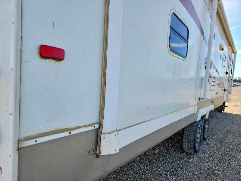 2009 Cross roads Unknown VIN 4V0TC32239B014373 COPART salvage auction — NORMAL WEAR, AB - BOS - ACTIVE, sold $2,450 on 2026-09-24 (photo 9)