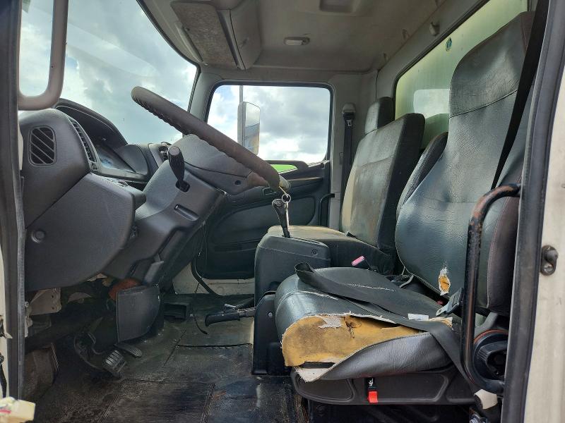 2013 Hino 258/268 VIN 5PVNE8JT7D4S55337 COPART salvage auction — FRONT END, FL - CERTIFICATE OF TITLE (P), sold $80 on 2026-10-08 (photo 7)