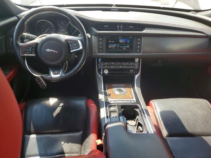 2017 Jaguar Xf VIN SAJBG4BV8HCY43105 COPART salvage auction — NORMAL WEAR, MT - CERTIFICATE OF TITLE, sold $1,750 on 2026-10-22 (photo 8)