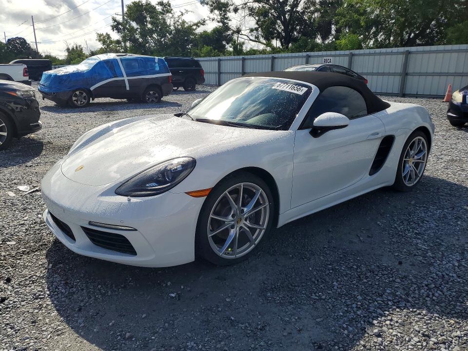 2017 Porsche Boxster VIN WP0CA2A83HS221974 — COPART salvage auction photo