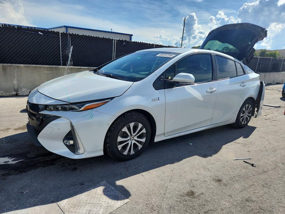 2022 Toyota Prius VIN JTDKAMFPXN3218888 — COPART salvage auction photo