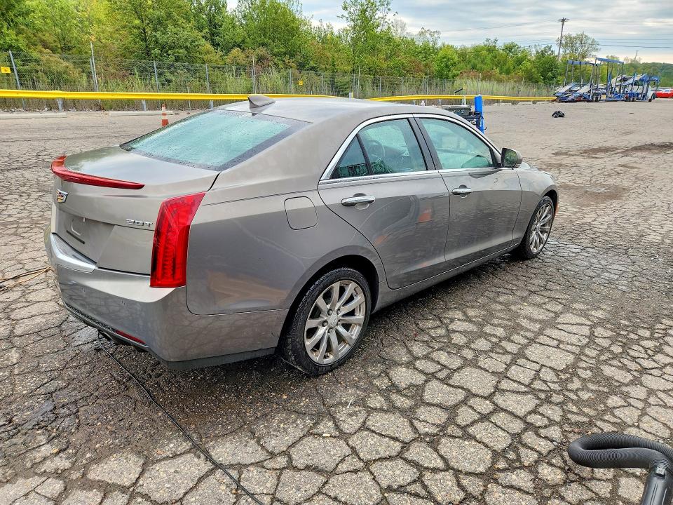 2017 Cadillac Ats VIN 1G6AH5RX8H0142573 COPART salvage auction — MINOR DENT/SCRATCHES, Mi - Certificate Of Title, sold $2,000 on 2026-10-09 (photo 3)