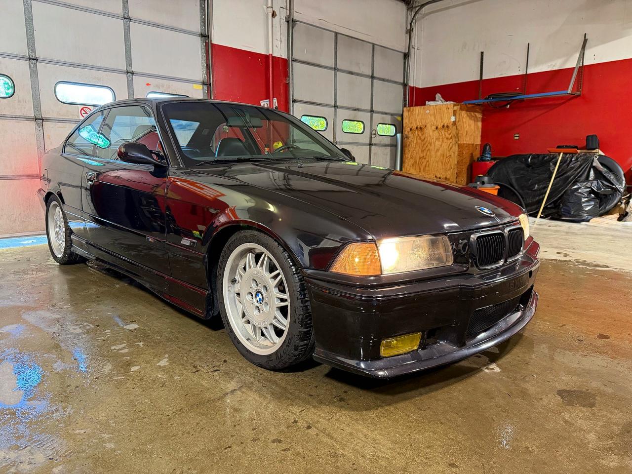 1995 BMW M3 VIN WBSBF9329SEH04823 — COPART salvage auction photo