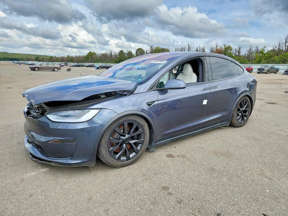 2022 Tesla Model x VIN 7SAXCBE5XNF363925 — COPART salvage auction photo