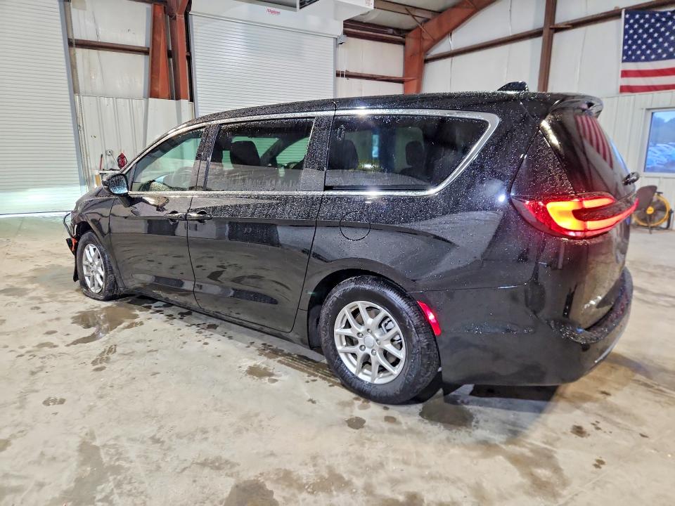 2027 Chrysler Pacifica VIN 2C4RC1BG6VR583833 COPART salvage auction — FRONT END, Nh - Certificate Of Title, sold $18,300 on 2026-10-07 (photo 2)