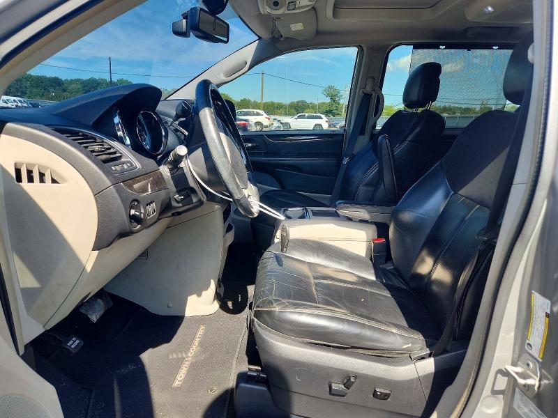 2016 Chrysler Town & country VIN 2C4RC1GG7GR264064 COPART salvage auction — NORMAL WEAR, NJ - CERTIFICATE OF TITLE, sold $2,950 on 2026-09-21 (photo 7)