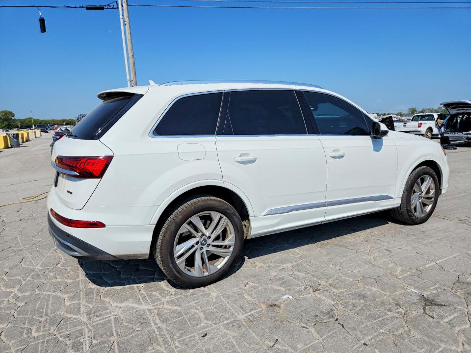 2020 Audi Q7 VIN WA1AXAF78LD010177 COPART salvage auction — MINOR DENT/SCRATCHES, MT - CERTIFICATE OF TITLE (P), sold $13,500 on 2026-09-23 (photo 3)