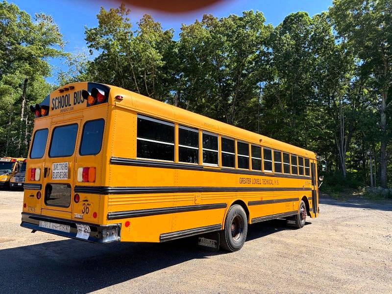 2015 Thomas Built VIN 1T88P9E12F1278355 COPART salvage auction — NORMAL WEAR, MA - CERTIFICATE OF TITLE (P), sold $5,500 on 2026-09-18 (photo 4)