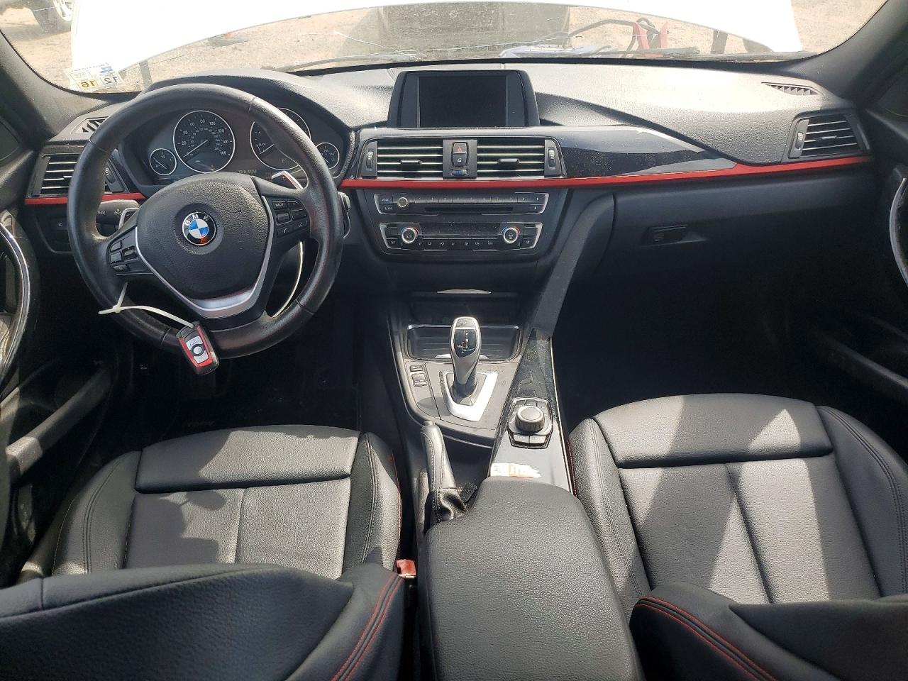 2012 BMW 3er VIN WBA3A5C5XCF342049 COPART salvage auction — Mechanical, Ct - Clean Title, sold $1,100 on 2026-09-22 (photo 8)