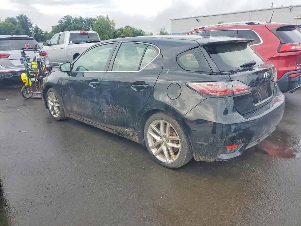 2014 Lexus Ct 200 VIN JTHKD5BH2E2188737 COPART salvage auction — MINOR DENT/SCRATCHES, CT - CERTIFICATE OF TITLE, sold $2,200 on 2026-09-08 (photo 2)