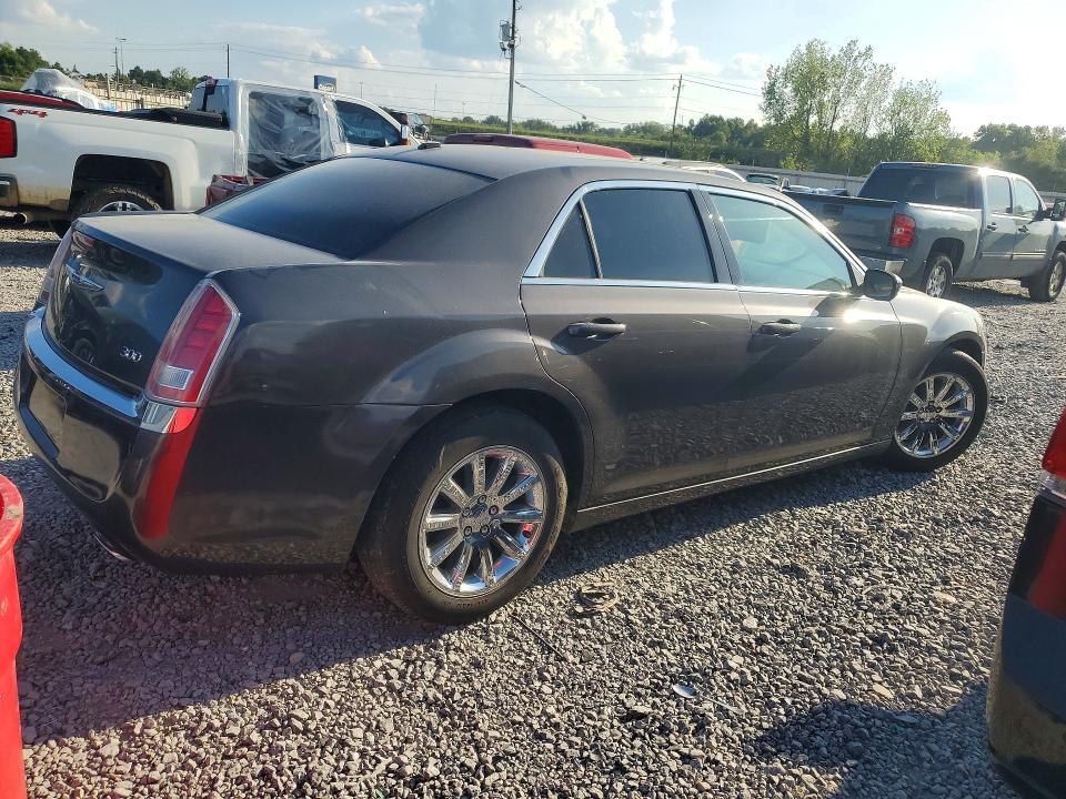 2014 Chrysler 300 VIN 2C3CCAAG8EH278559 COPART salvage auction — NORMAL WEAR, Al - Certificate Of Title (P), sold $750 on 2026-10-06 (photo 3)