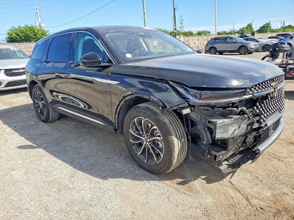 2026 Lincoln Nautilus VIN 5LMPJ8JA6TJ033271 COPART salvage auction — FRONT END, Fl - Certificate Of Title, sold $21,900 on 2026-10-14 (photo 4)