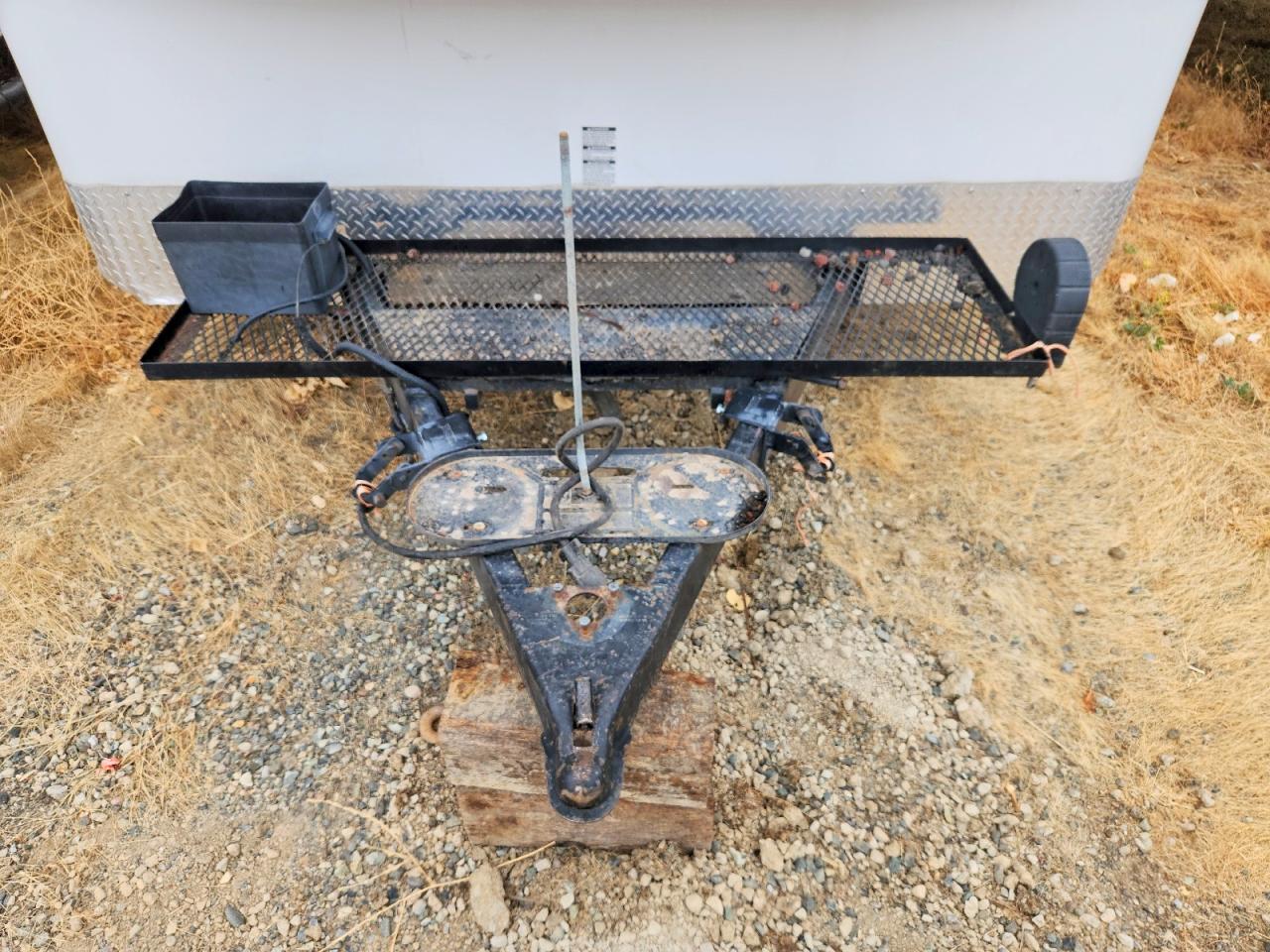 2014 Foresriver VIN 4X4TWPA2XEB014823 COPART salvage auction — Vandalized, CA - SALVAGE CERTIFICATE, sold $3,499 on 2026-10-08 (photo 7)