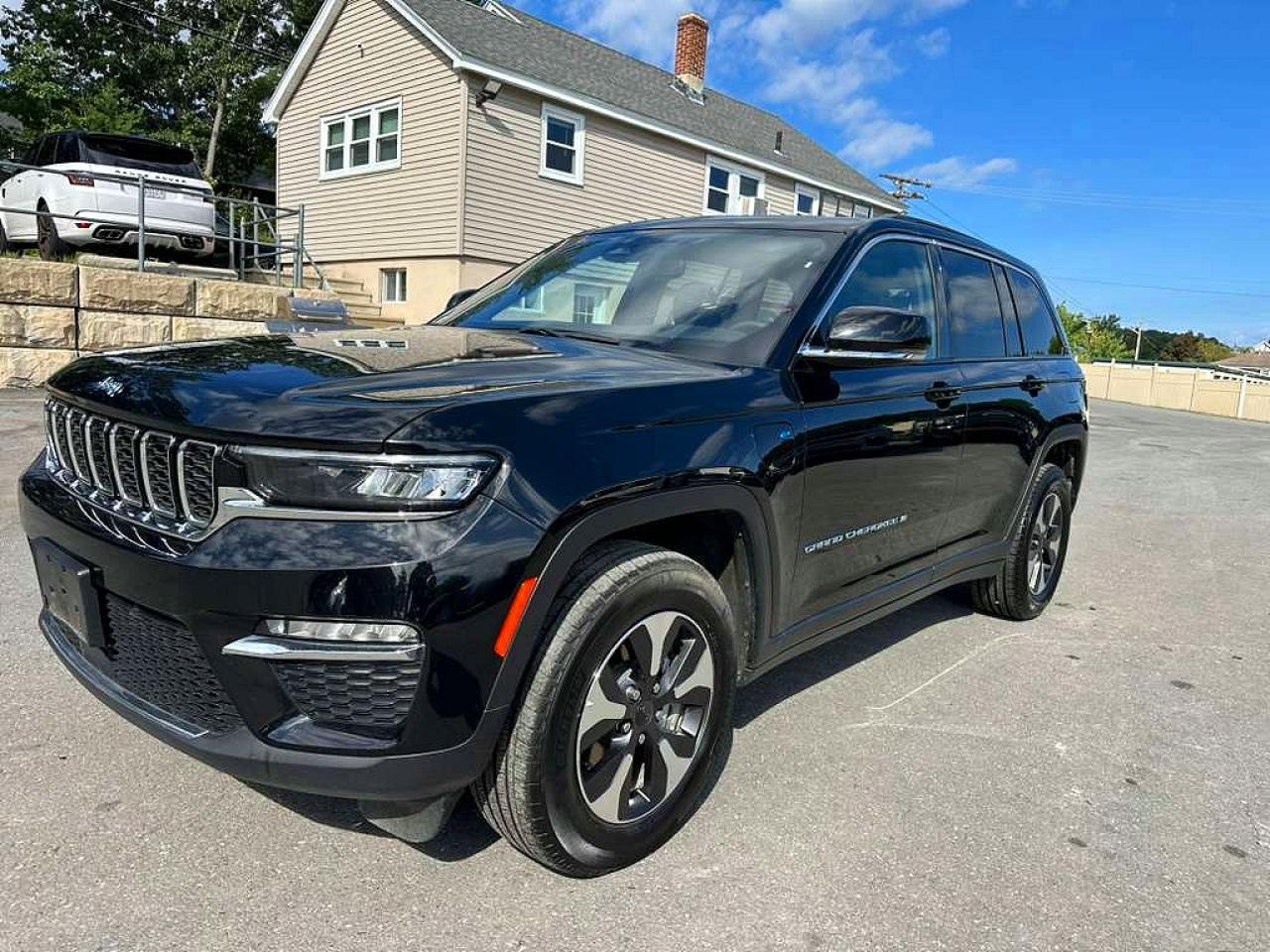2024 Jeep Grand Cherokee VIN 1C4RJYB66RC116450 — COPART salvage auction photo