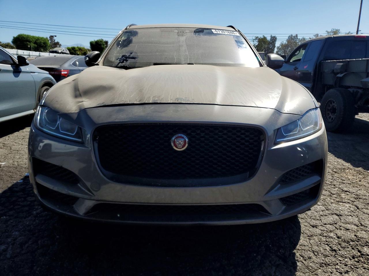 2018 Jaguar F-pace VIN SADCJ2FXXJA244412 COPART salvage auction — Minor Dent/Scratches, CA - DIS/DLR/EXP ONLY CLEAN TITLE (P), sold $2,900 on 2026-09-03 (photo 5)