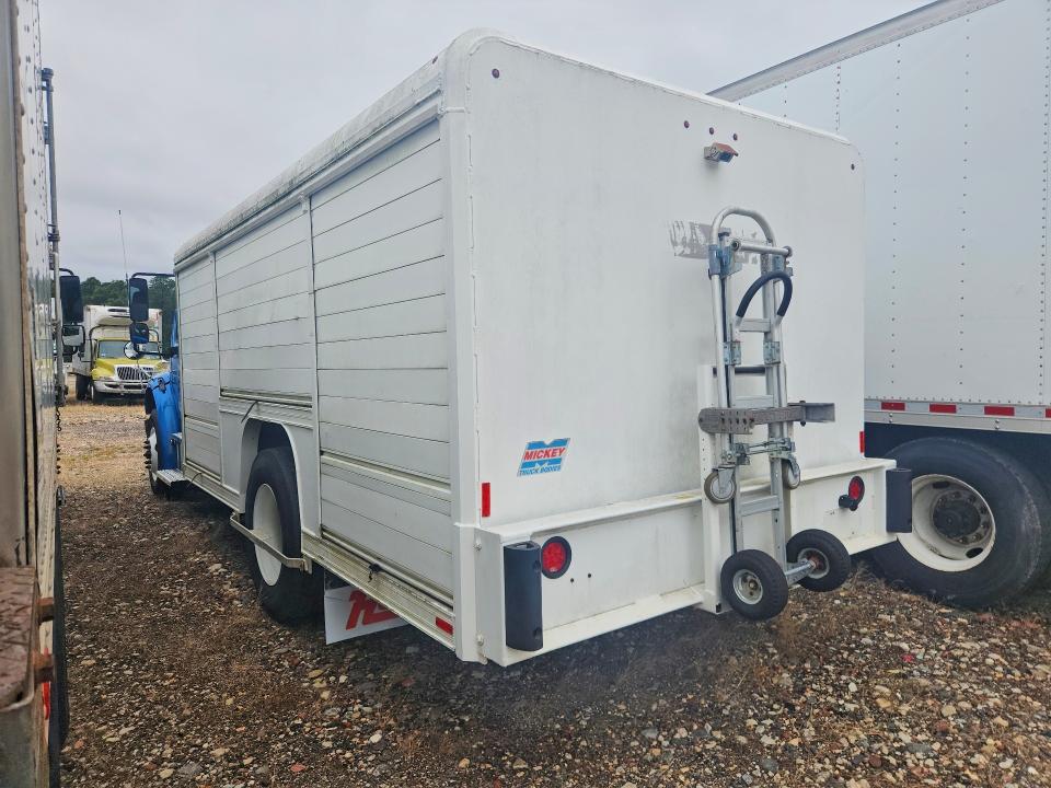 2020 Freightliner M2 VIN 1FVACWD24LHLE3457 COPART salvage auction — NORMAL WEAR, NY - CERTIFICATE OF TITLE, sold $5,600 on 2026-10-05 (photo 2)