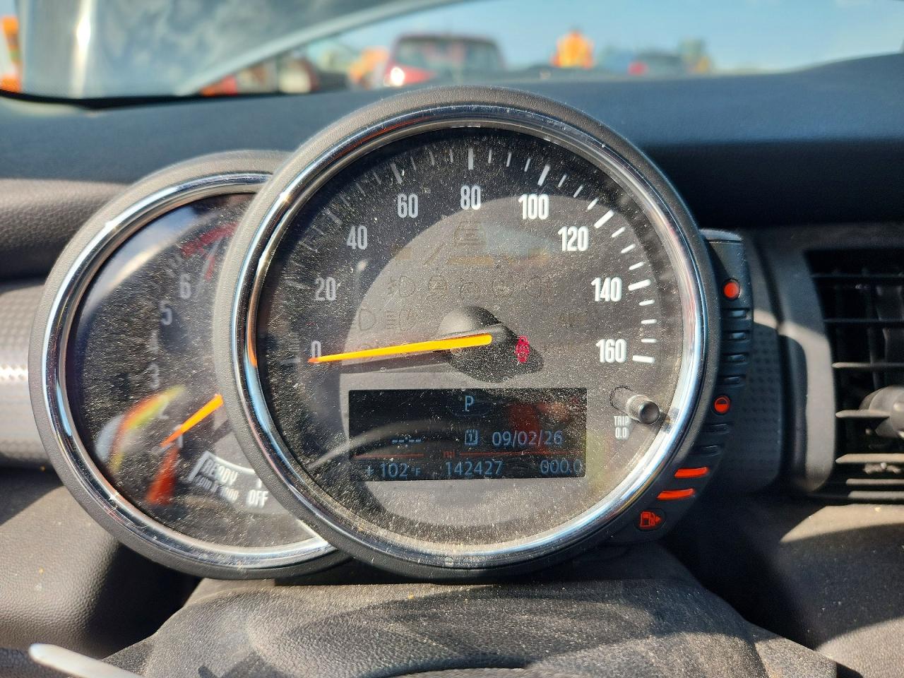 2017 Mini Cooper VIN WMWXP5C55H2D16492 COPART salvage auction — Mechanical, IL - CERTIFICATE OF TITLE, sold $1,200 on 2026-09-14 (photo 9)