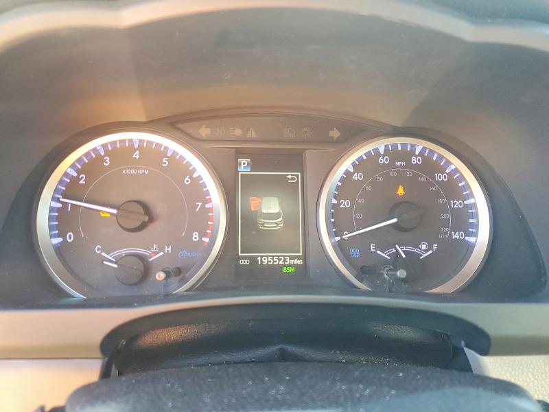 2019 Toyota Highlander VIN 5TDZZRFH7KS325324 COPART salvage auction — MINOR DENT/SCRATCHES, SC - CERTIFICATE OF TITLE (P), sold $11,700 on 2026-10-14 (photo 9)