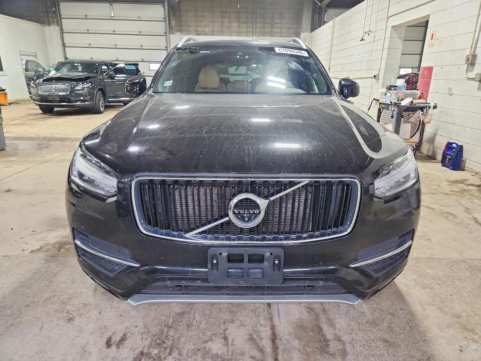 2017 Volvo Xc90 VIN YV4A22PK5H1155163 COPART salvage auction — MINOR DENT/SCRATCHES, IL - CERT OF TITLE-CORRECTED, sold $1,050 on 2026-10-03 (photo 5)