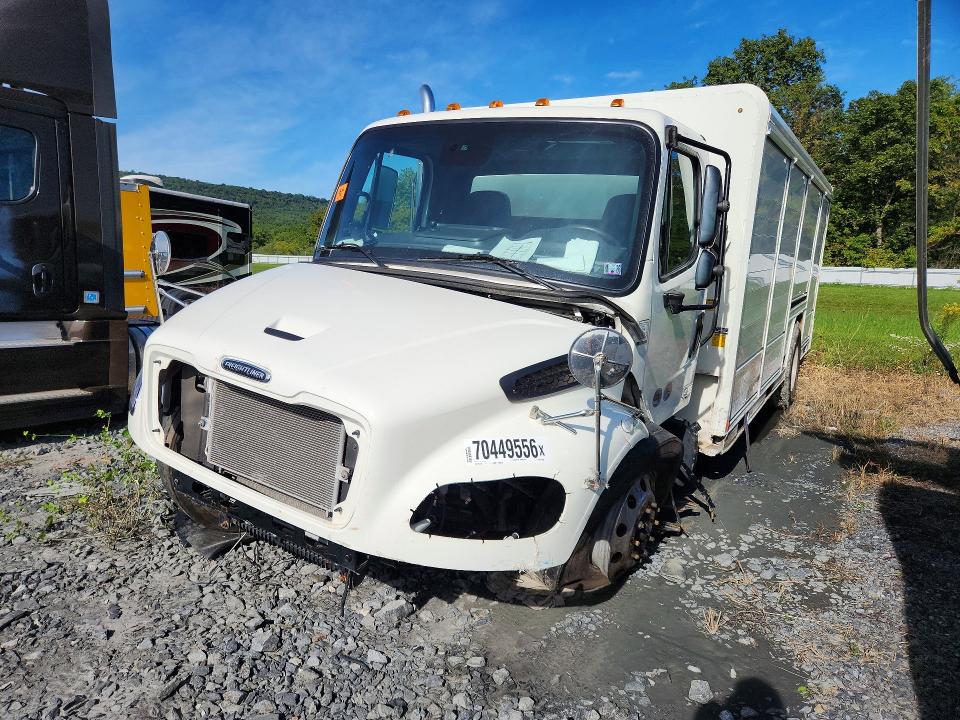 2025 Freightliner M2 VIN 1FVACWFCXSHVV1836 — COPART salvage auction photo