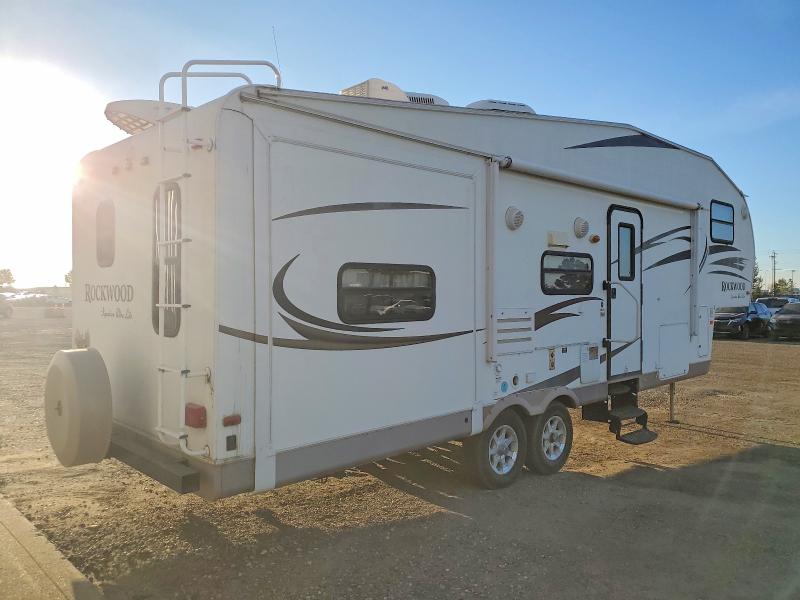 2011 Foresriver VIN 4X4FRLD21B1833696 COPART salvage auction — NORMAL WEAR, AB - BOS - ACTIVE, sold $2,700 on 2026-10-20 (photo 4)