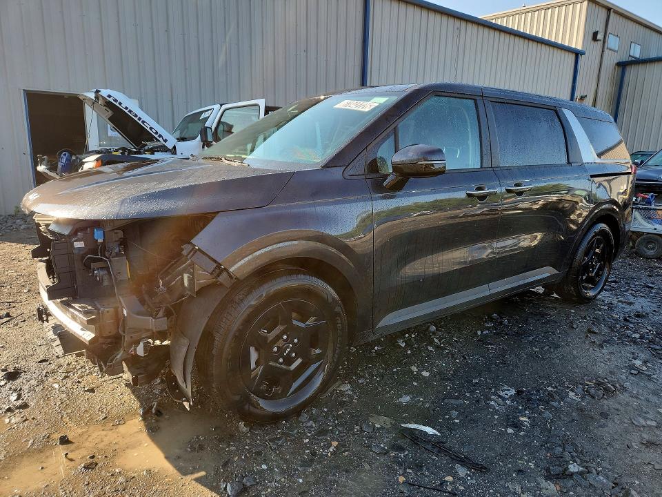 2026 Kia Carnival VIN KNDNB5K30T6582445 — COPART salvage auction photo