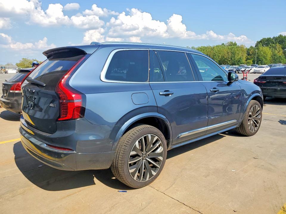 2025 Volvo Xc90 plus VIN YV4062PB9S1368429 COPART salvage auction — MINOR DENT/SCRATCHES, CT, sold $22,600 on 2026-10-01 (photo 3)
