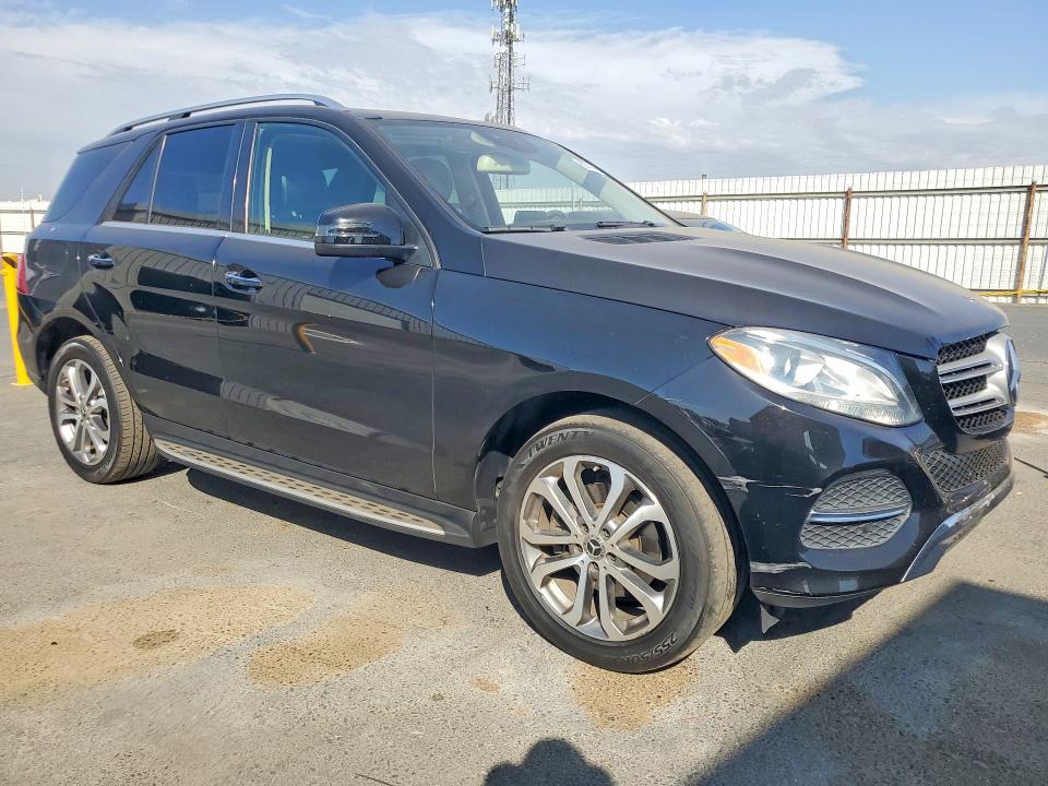2017 Mercedes-benz Gle VIN 4JGDA5HB0HA937286 COPART salvage auction — MINOR DENT/SCRATCHES, CA, sold $7,300 on 2026-10-13 (photo 4)