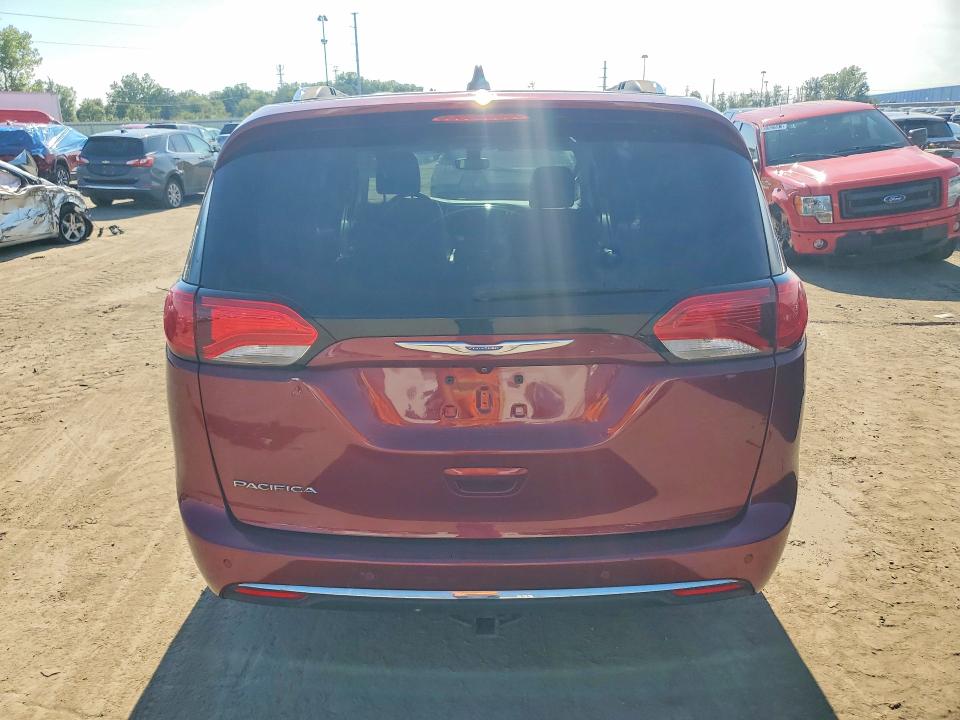 2018 Chrysler Pacifica VIN 2C4RC1BG1JR158076 COPART salvage auction — REAR END, Mt - Certificate Of Title, sold $2,100 on 2026-09-30 (photo 6)