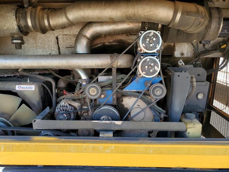 2001 Thomabuses Bus VIN 1T7HT4B2711101633 COPART salvage auction — NORMAL WEAR, AZ - CERTIFICATE OF TITLE, sold $300 on 2026-09-29 (photo 7)