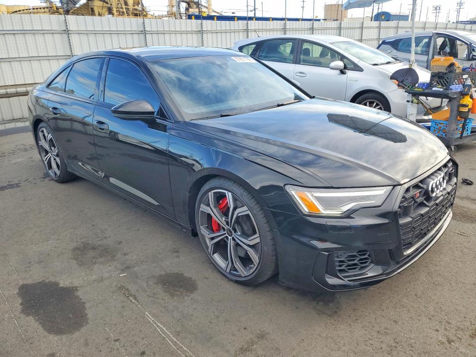 2025 Audi S6 VIN WAUEFBF21SN038591 COPART salvage auction — MINOR DENT/SCRATCHES, CA - NON-REPAIRABLE VEHICLE CERT, sold $31,000 on 2026-09-30 (photo 4)